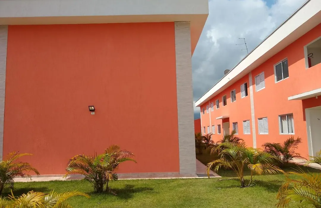 Casa em Villagio em Boracéia próximo a praia.-1
